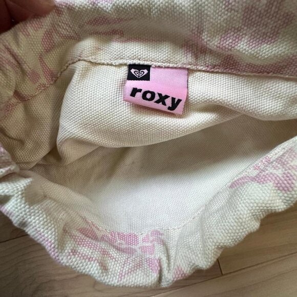Vintage Y2K Roxy Drawstring Backpack – Pink Floral Canvas, Surf Girl Style - Picture 5 of 6